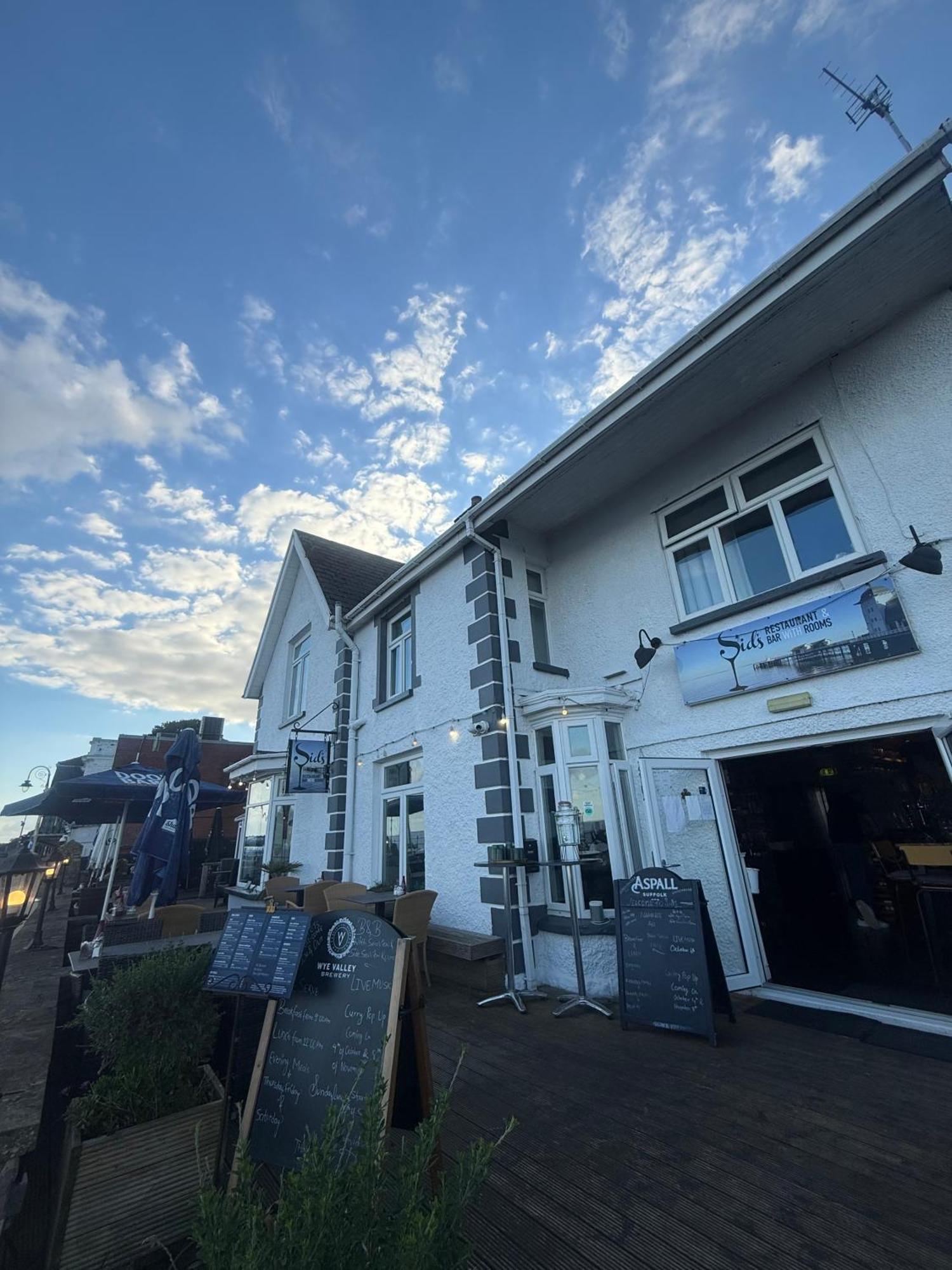 Sids Restaurant And Bar With Rooms Cardiff Kültér fotó